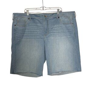 Torrid Baggy Bermuda Denim Shorts Vintage Stretch Size 22 Light Blue Wash NWT